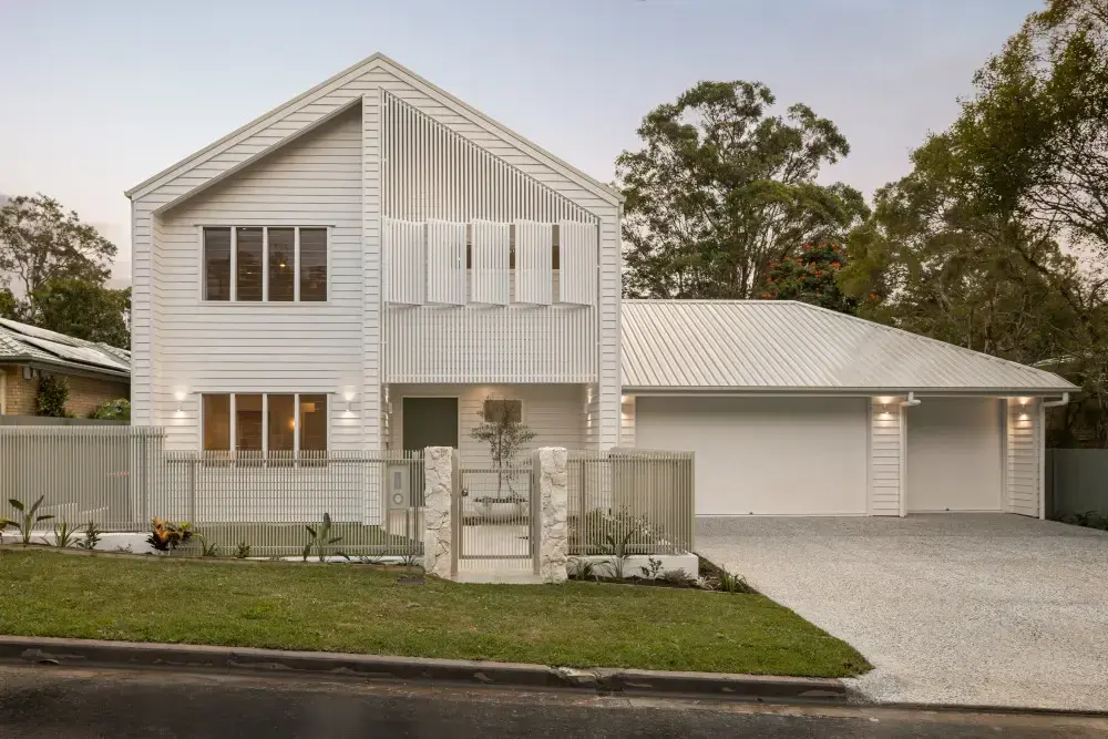 Knock down rebuild in Tarragindi